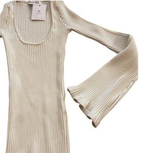 Annie Bing Women’s Sweater Long Bell Sleeved Ribbed Stretchy Cream NEW xs-s
